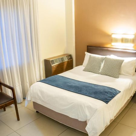 Elgro Hotel Potchefstroom Zewnętrze zdjęcie