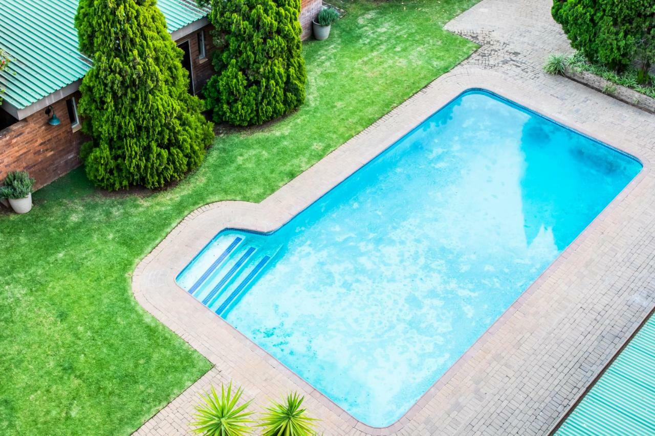 Elgro Hotel Potchefstroom Zewnętrze zdjęcie